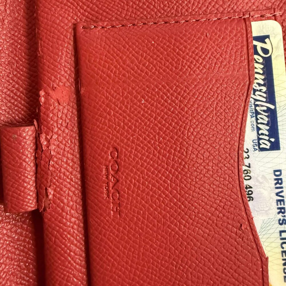 Coach Double Zip Travel Wallet Red Leather Wristlet Pebble Grain - Picture 5 of 6